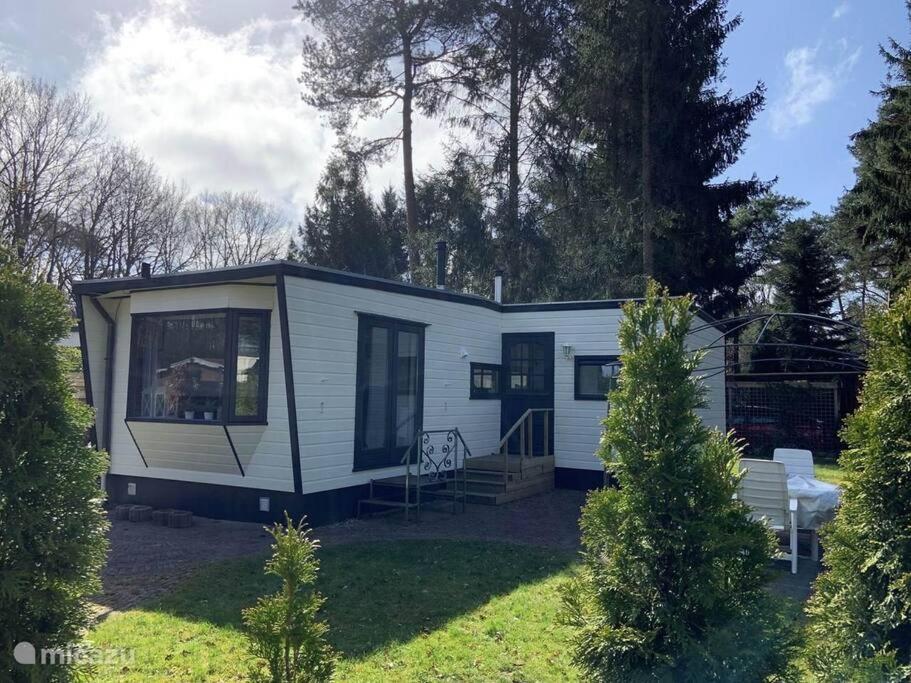 Sfeervol Chalet In Drenthe Bij Het Dwingelderveld Villa Spier Exterior foto